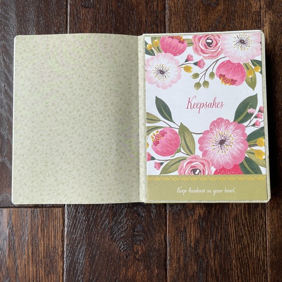 Ellie Claire Journals 🤩 - Picture 8 of 15